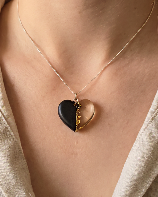 ME ART Ebony Heart Necklace – Gold Leaf